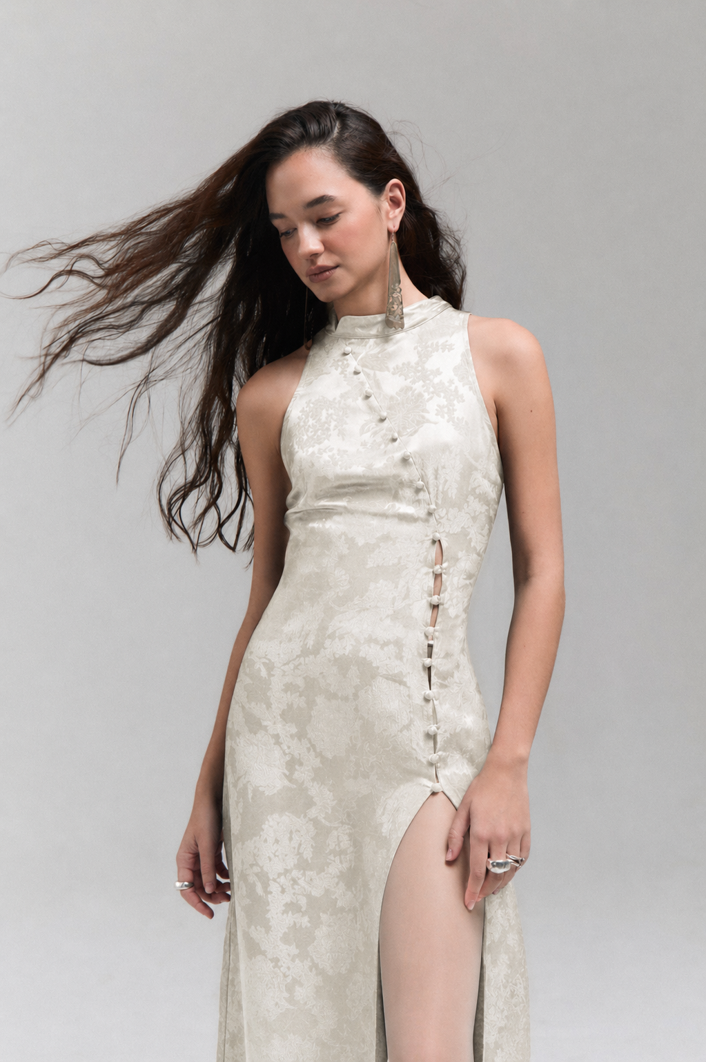 THE DRESS 5.06