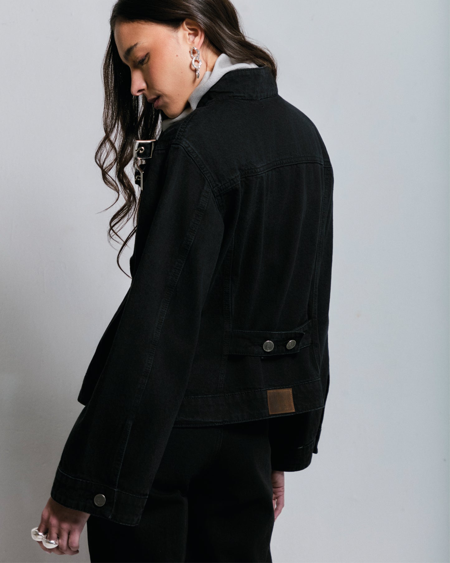THE JACKET 5.04